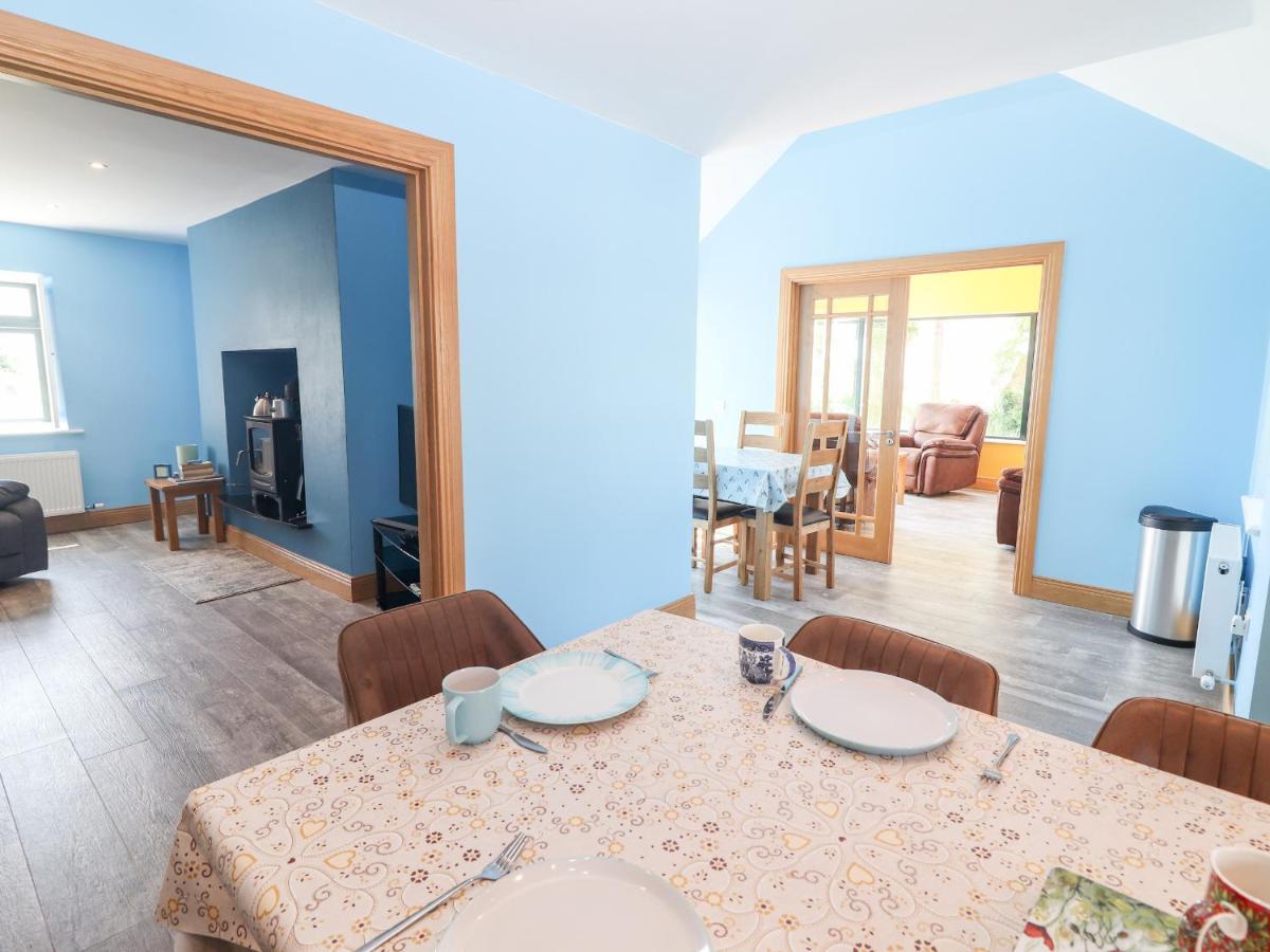 Lack Cottage Трали Экстерьер фото
